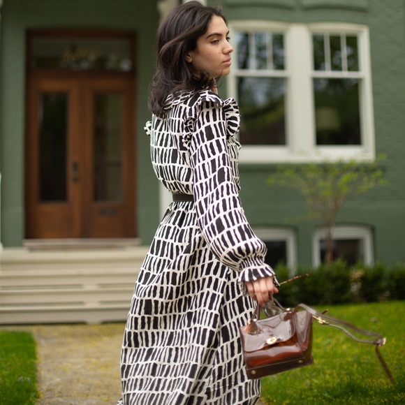 Black and white printed long sleeves midi dress - Picture 1 of 7
